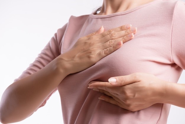 cắt bỏ 2 bên ngực không làm tăng khả năng sống cho bệnh nhân ung thư vú