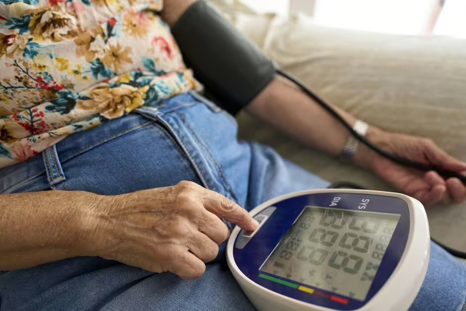 huyết áp cao không điều trị làm tăng nguy cơ mắc bệnh Alzheimer