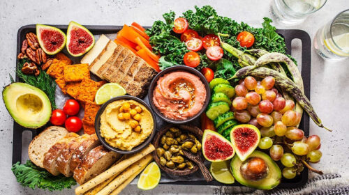 chế độ ăn uống giúp giảm triệu chứng tiền mãn kinh