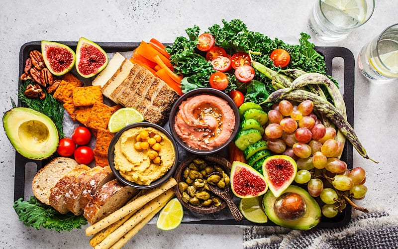 chế độ ăn uống giúp giảm triệu chứng tiền mãn kinh