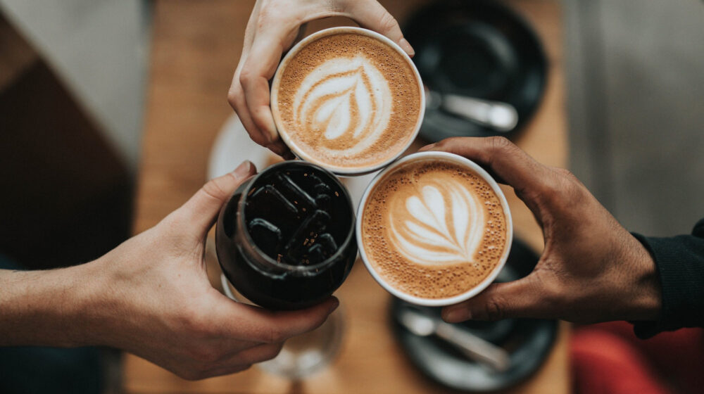 uống cà phê điều độ giảm đột quỵ tim mạch tiểu đường