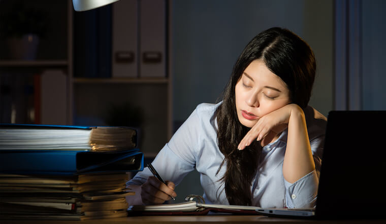 thức khuya rút ngắn tuổi thọ yduocthainguyen