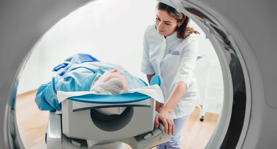 điều trị ung thư bàng quang bằng MRI y duoc thai nguyen