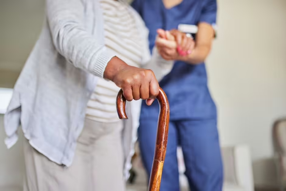 không đánh răng trước ngủ làm tăng nguy cơ đột quỵ y duoc thai nguyen