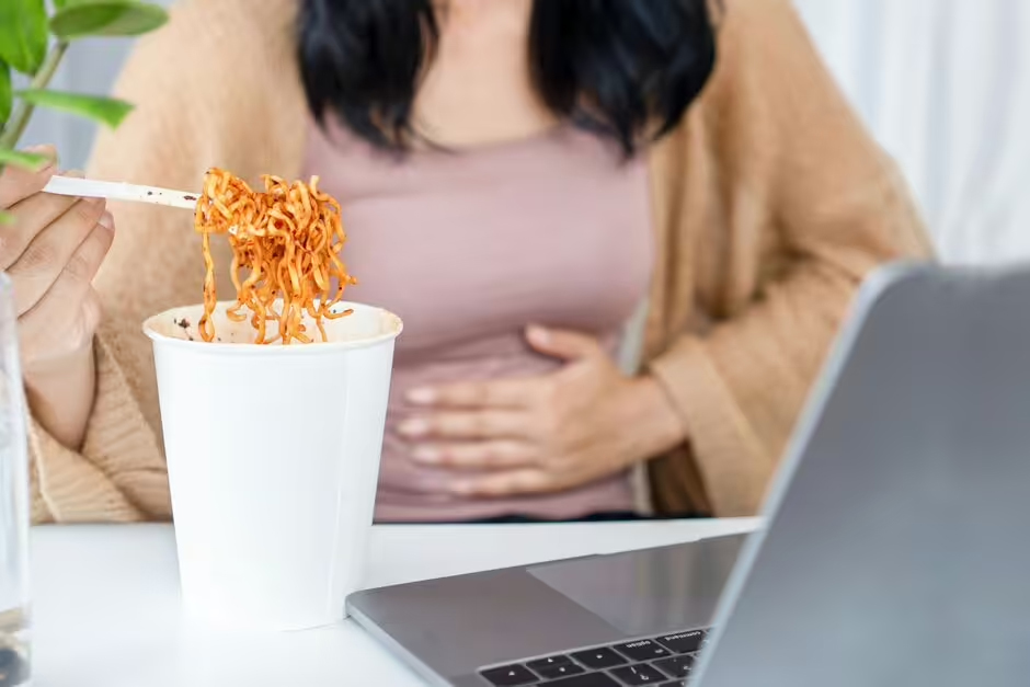 triệu chứng khi ăn cảnh báo ung thư dạ dày y duoc thai nguyen