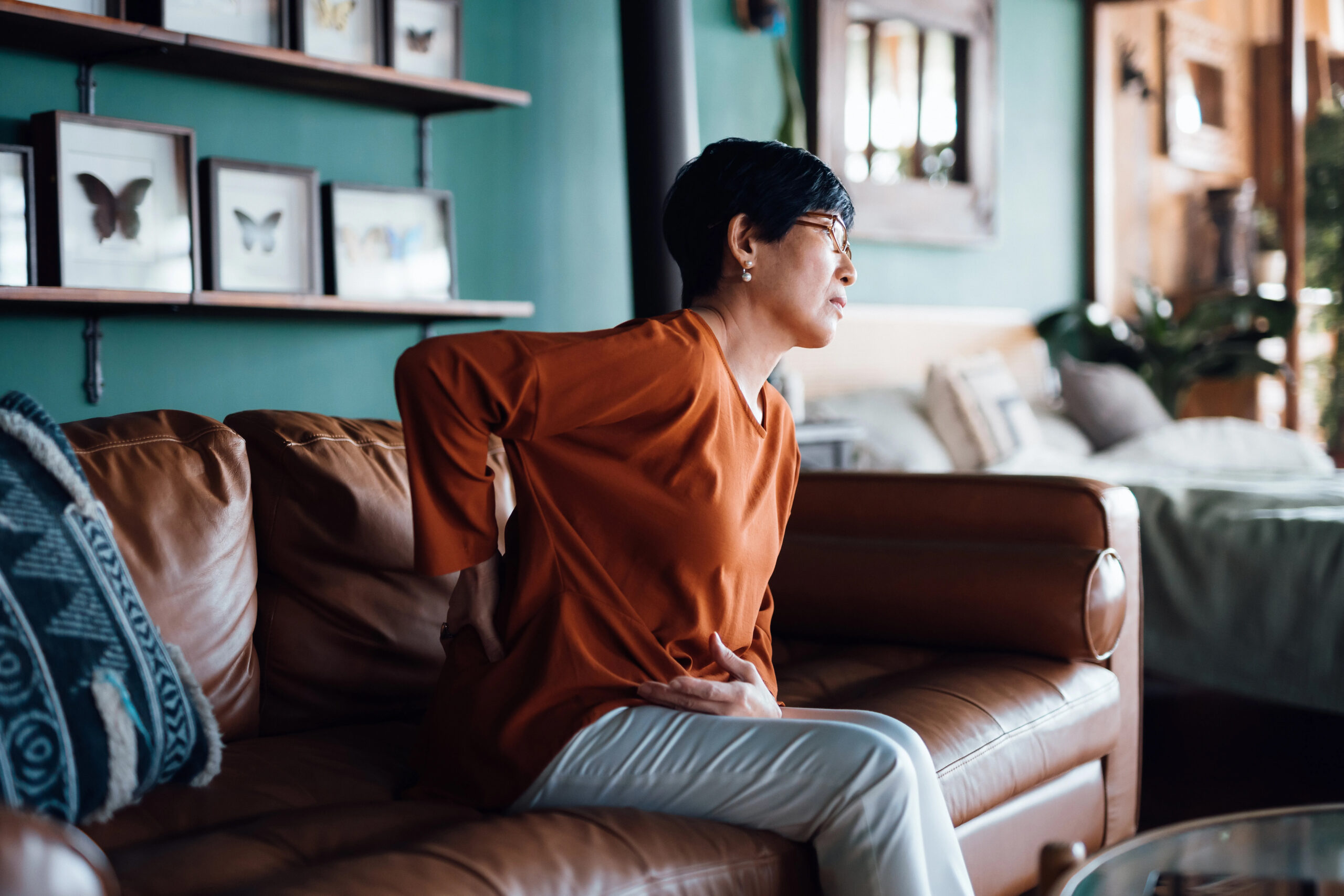 cơn đau cảnh báo sức khỏe nghiêm trọng cần đi khám y duoc thai nguyen
