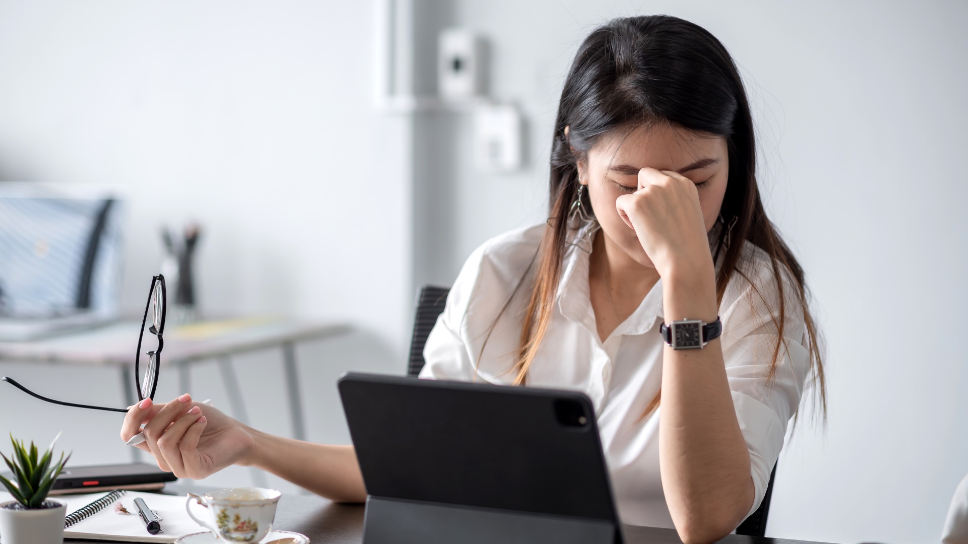 dấu hiệu stress thầm lặng rút ngắn tuổi thọ y duoc thai nguyen