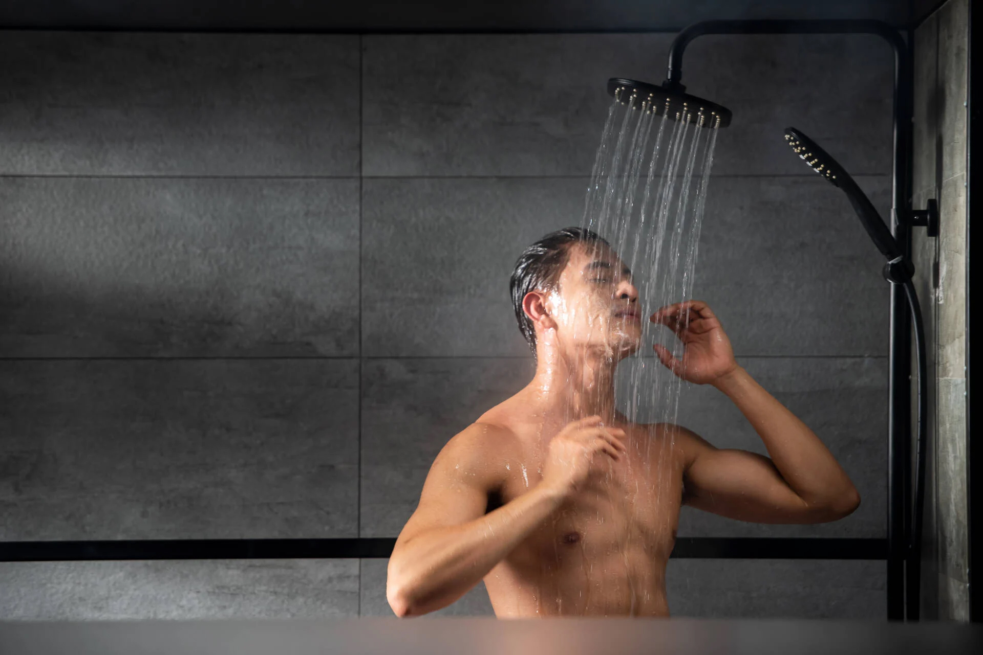 phát hiện ung thư tinh hoàn sau tắm y duoc thai nguyen