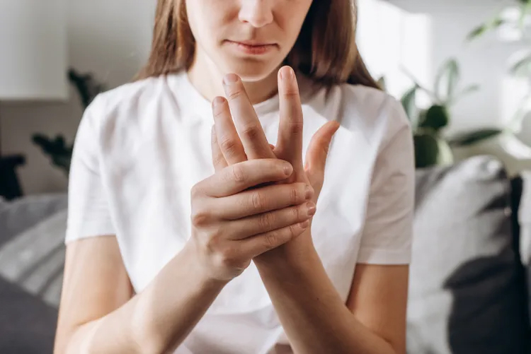 phân biệt viêm khớp và lupus y duoc thai nguyen