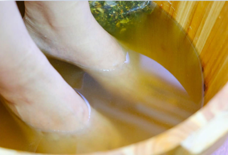 ngâm chân mùa đông y duoc thai nguyen