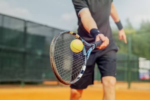 chơi tennis kéo dài tuổi thọ y duoc thai nguyen