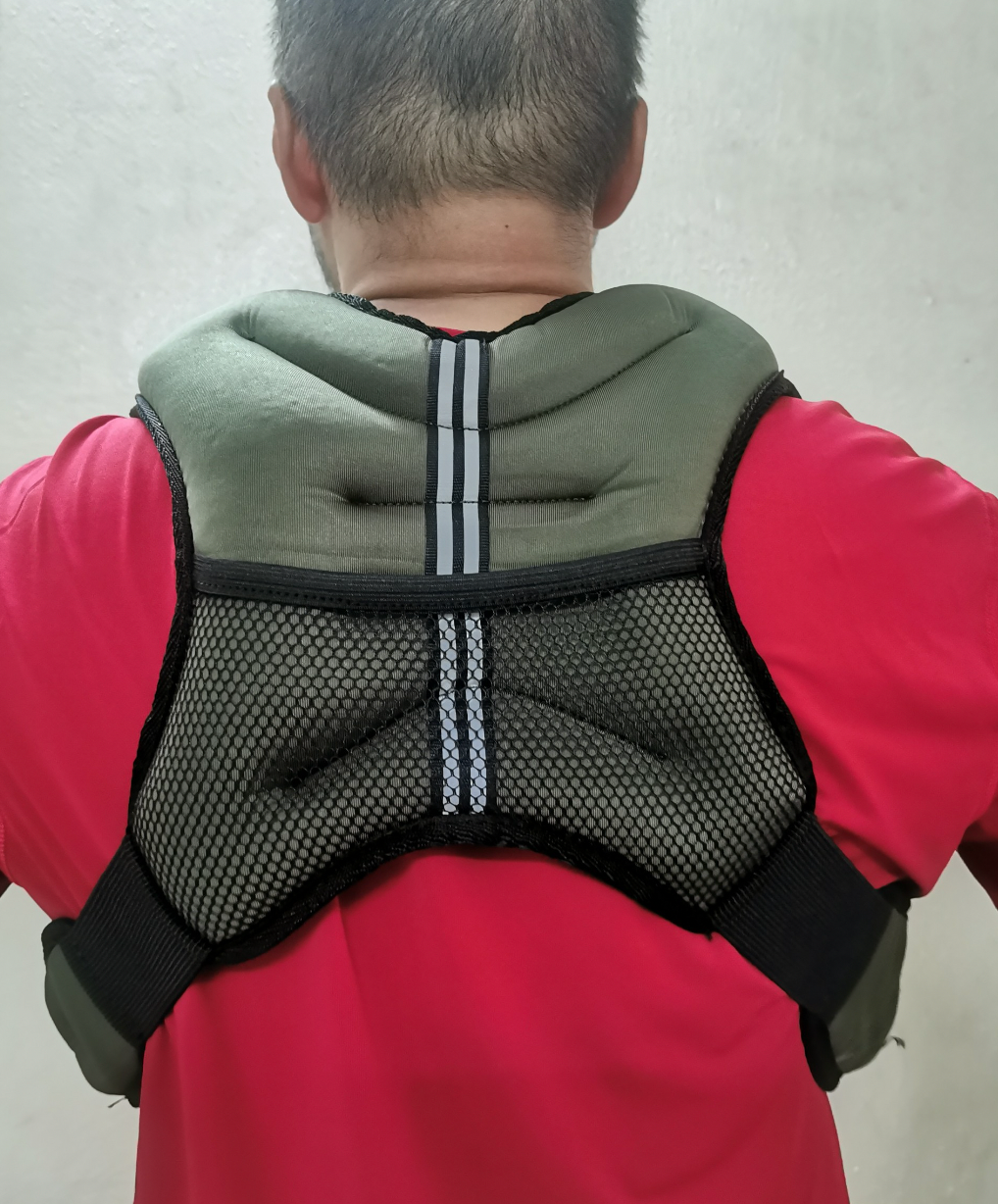 đi bộ mặc áo vest tạ sau tuổi 50 cải thiện sức khỏe xương y duoc thai nguyen